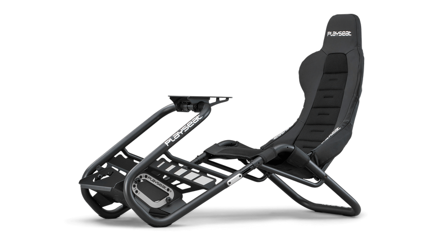playseat-trophy-black-direct-drive-simulator-front-angle-view-1920x1080.png