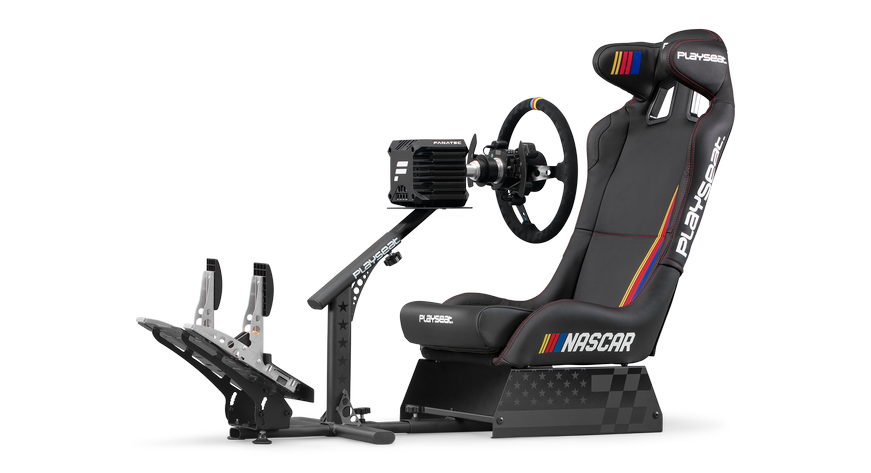 playseat-evolution-pro-nascar-racing-simulator-front-angle-view-fanatec-1920x1080-1.png